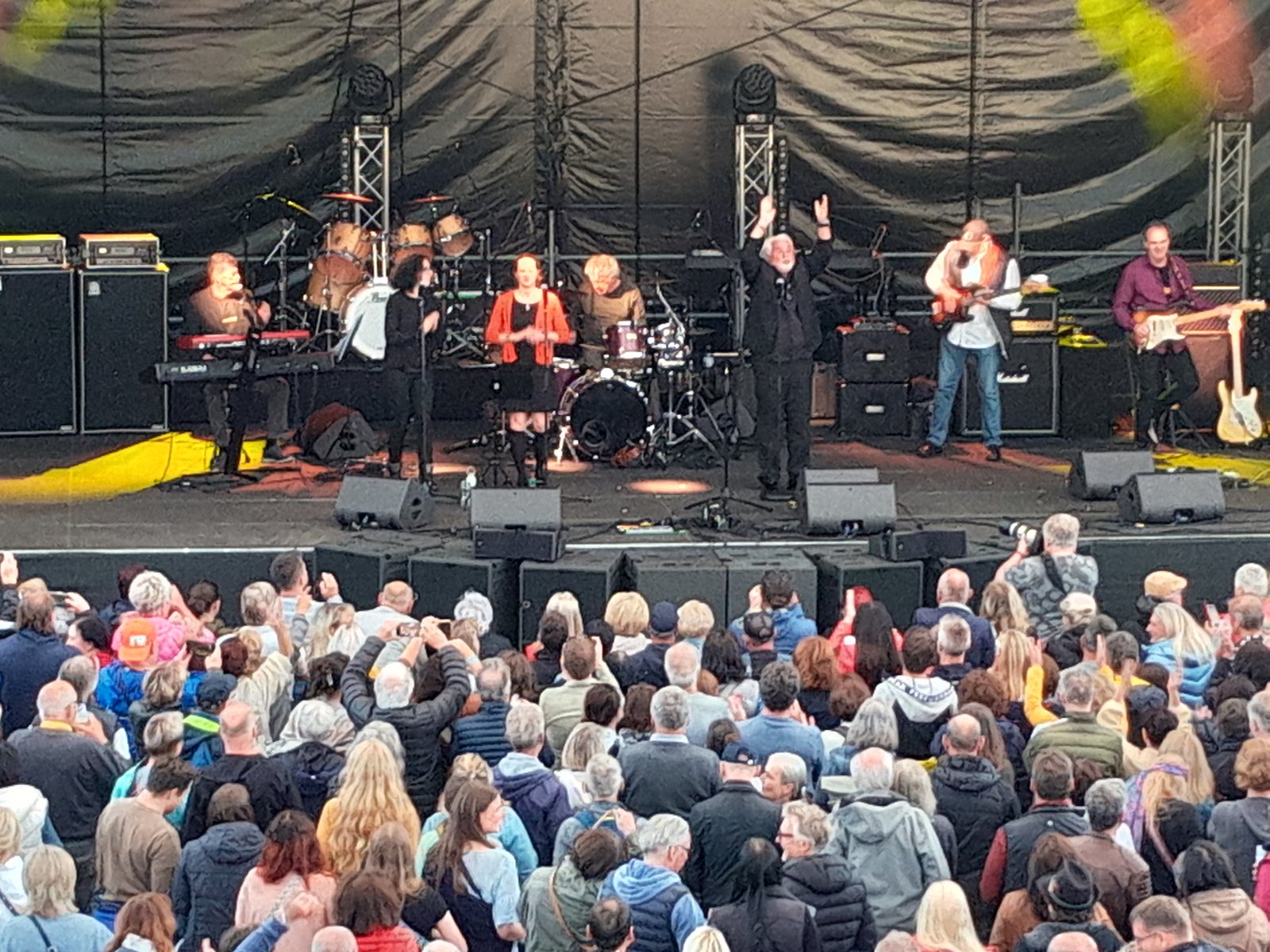 Krakatao vor dem Smokie-Konzert auf der Freiluftbühne
